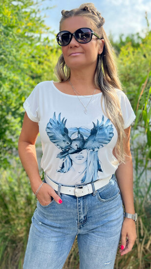 T-shirt met blauwe vleugels